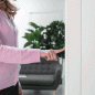 Preview: Eclisse Push & Pull auf bewegtem Bild mit Holztürblatt
